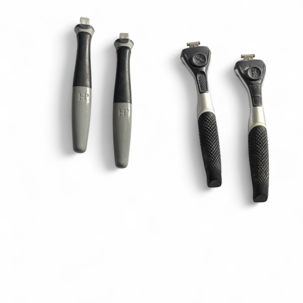 Black and Gray Men's Grooming Razors Dollar shave club and harry reusable